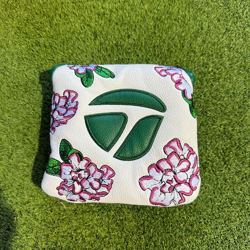 Taylormade Masters mallet putter cover